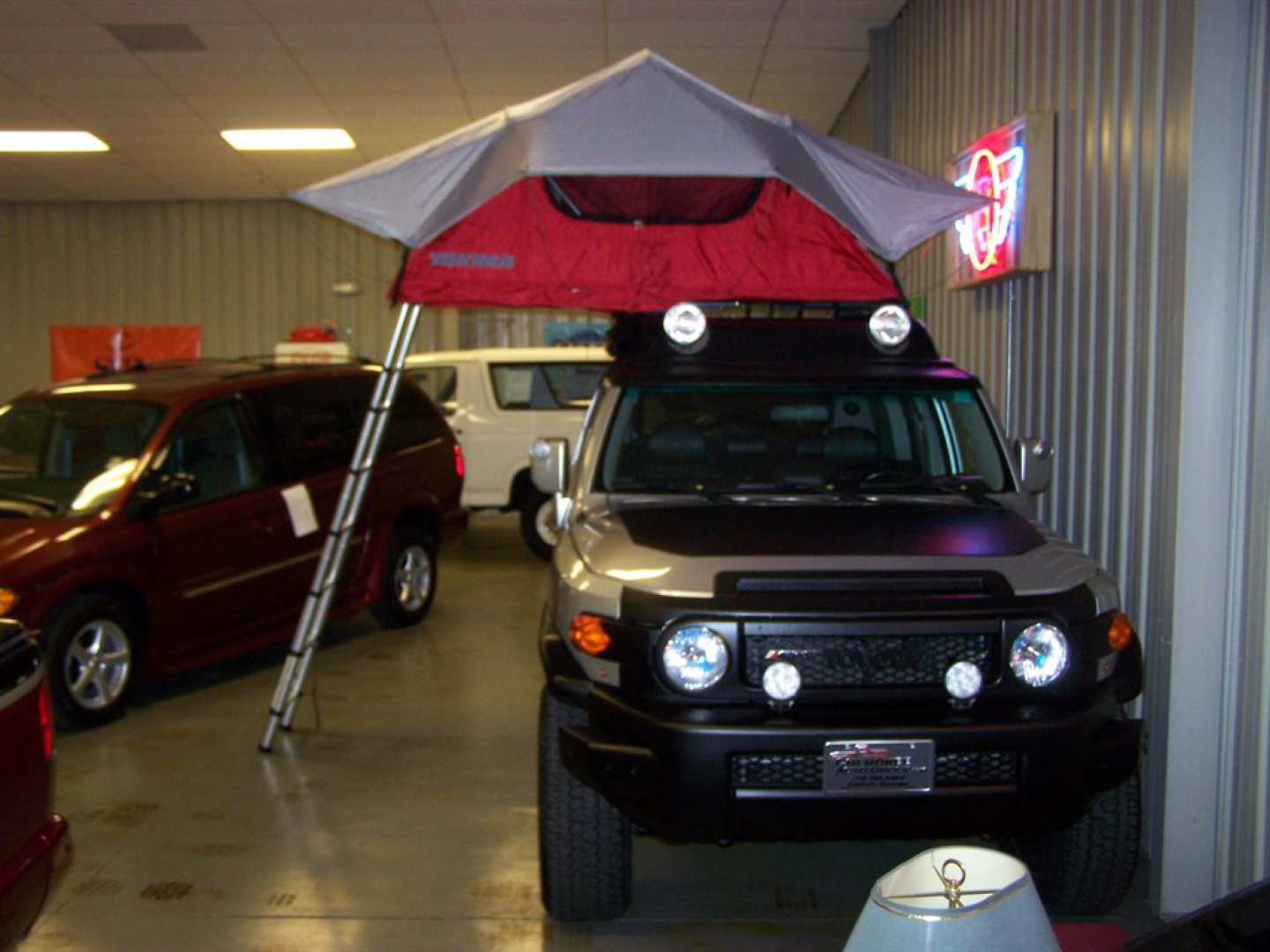 8th Image of a 2007 TOYOTA FJ CRUISER S