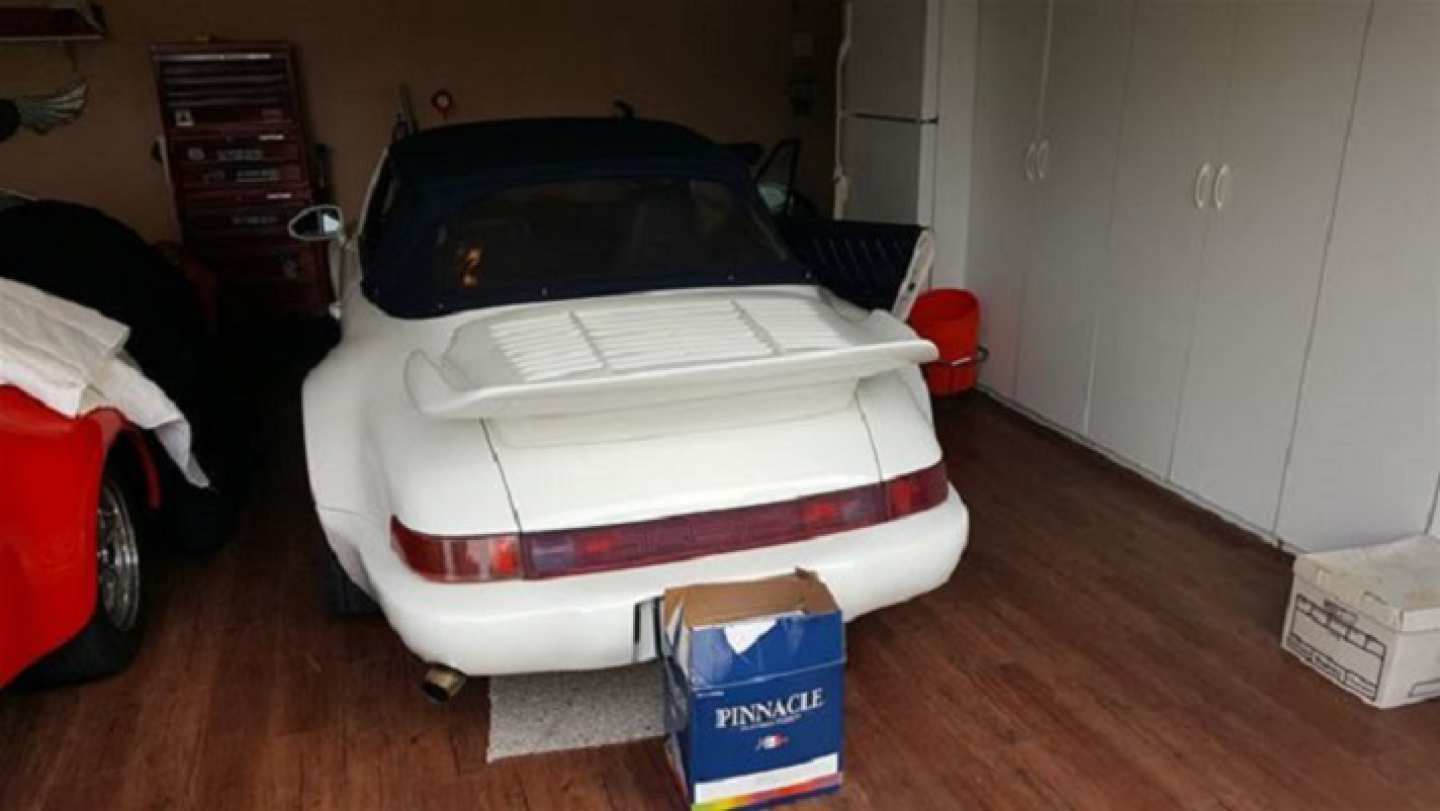 4th Image of a 1987 PORSCHE 911 CARRERA CABRIOLET