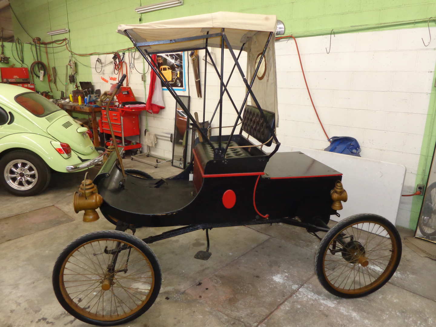 4th Image of a 1903 OLDSMOBILE CURVED DASH REPLICA