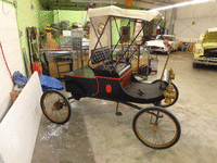 Image 4 of 8 of a 1903 OLDSMOBILE CURVED DASH REPLICA