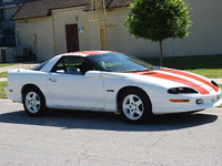 Image 3 of 10 of a 1997 CHEVROLET CAMARO Z28