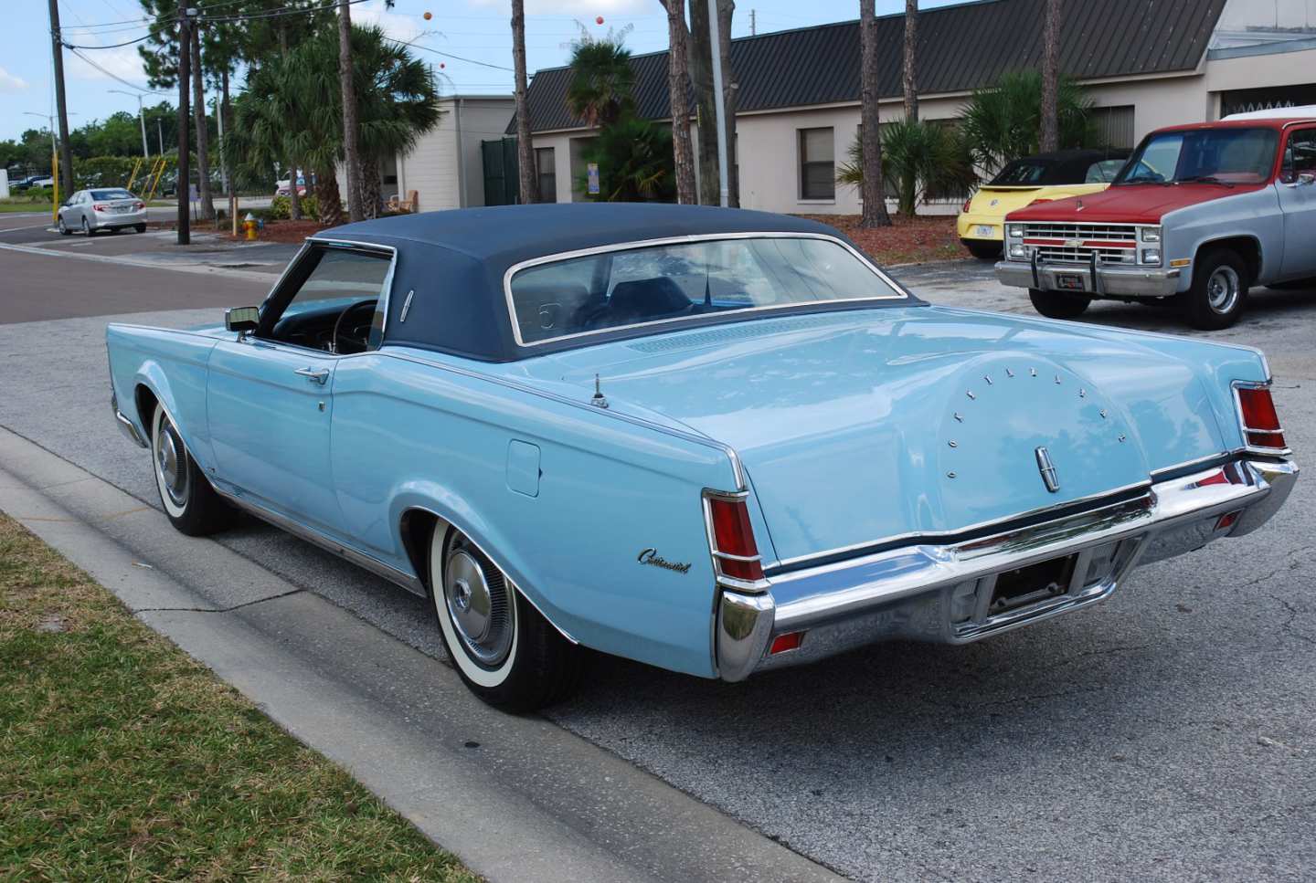 3rd Image of a 1970 LINCOLN MARK III