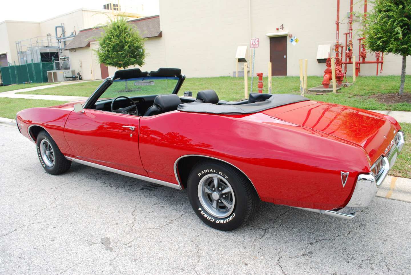 2nd Image of a 1969 PONTIAC LEMANS