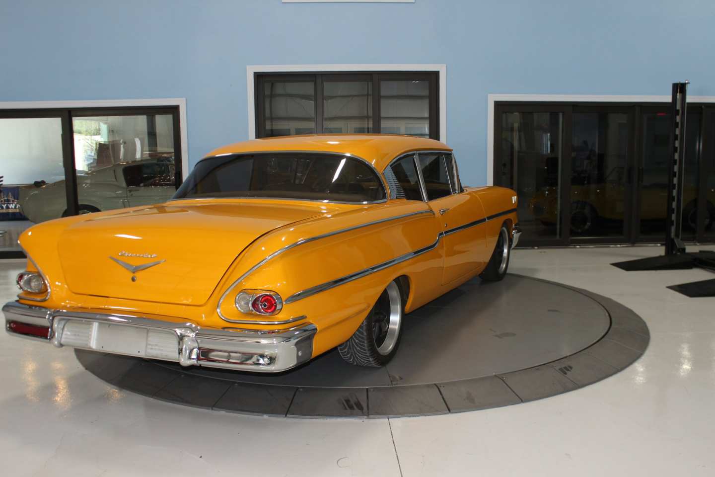 3rd Image of a 1958 CHEVROLET BISCAYNE