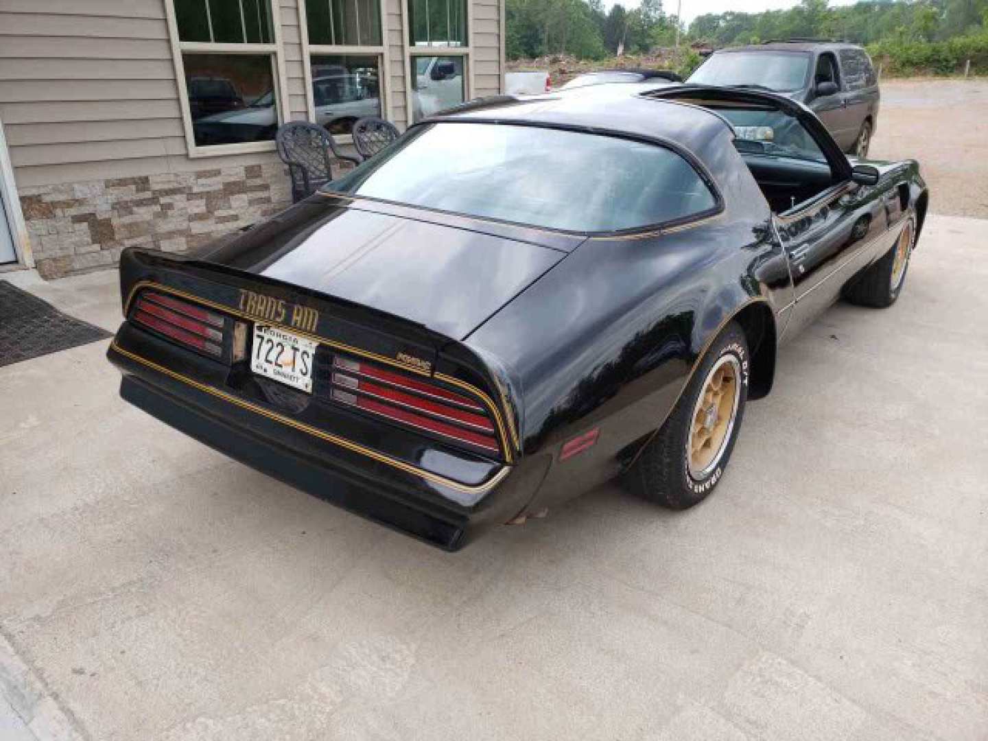 3rd Image of a 1976 PONTIAC TRANS AM HURST PACKAGE
