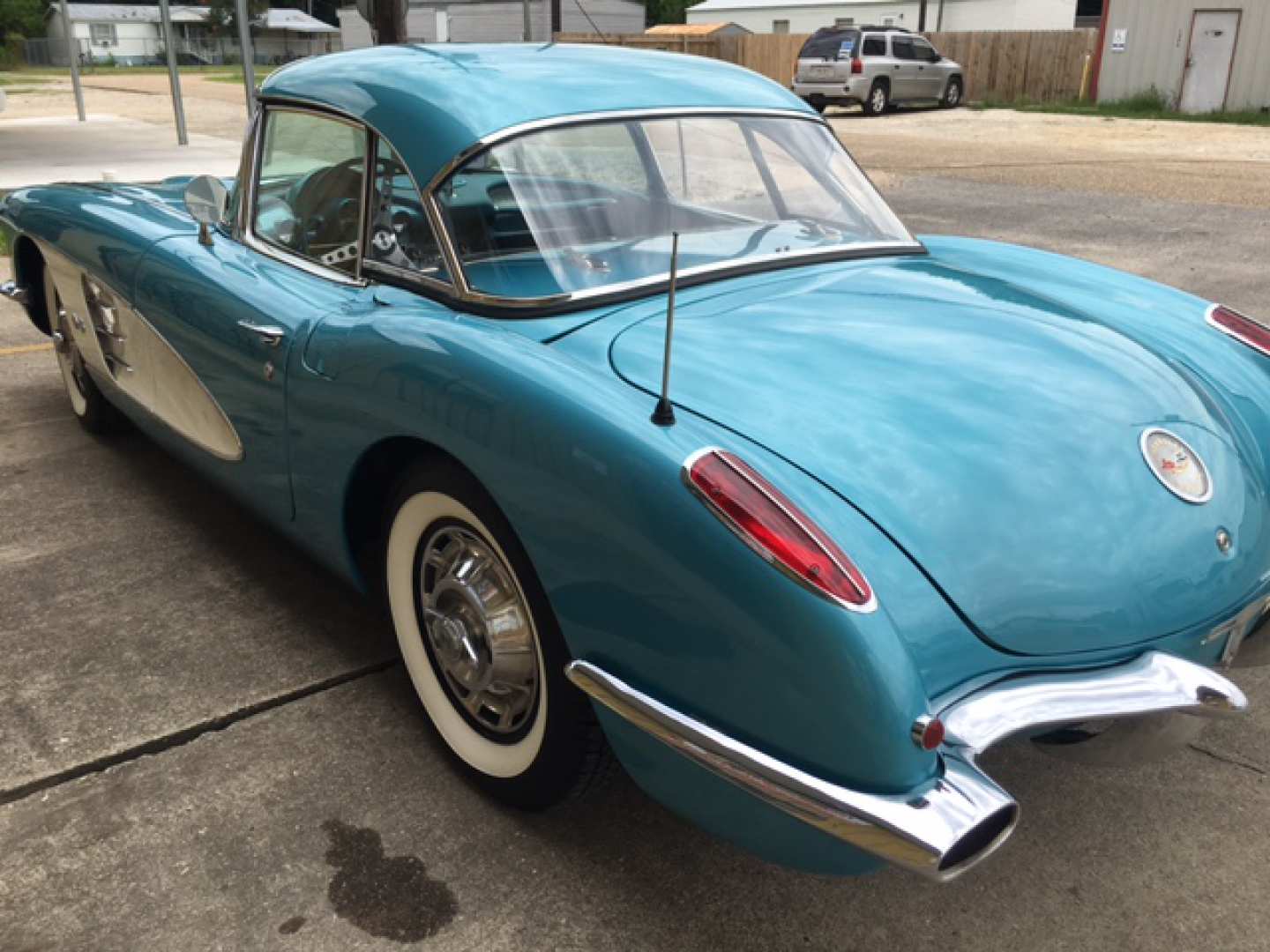 2nd Image of a 1959 CHEVROLET CORVETTE