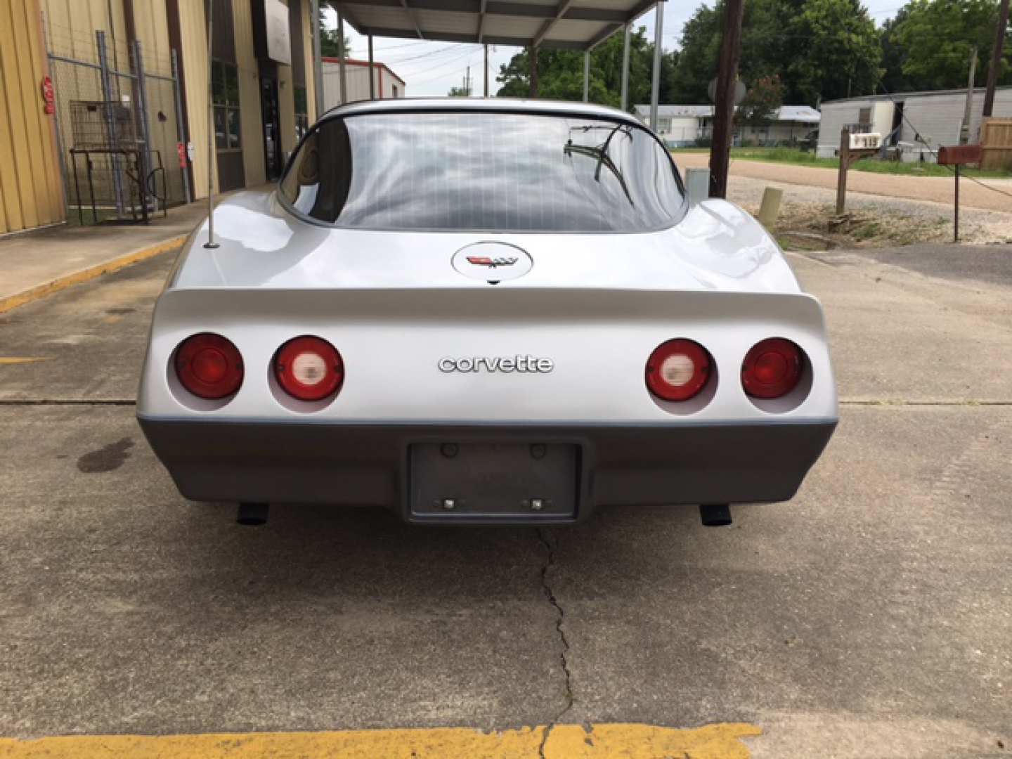 5th Image of a 1982 CHEVROLET CORVETTE