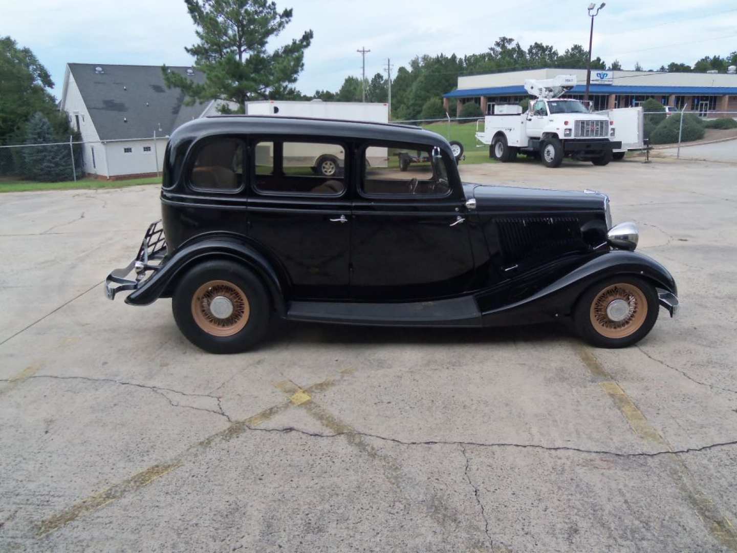 5th Image of a 1934 FORD SEDAN