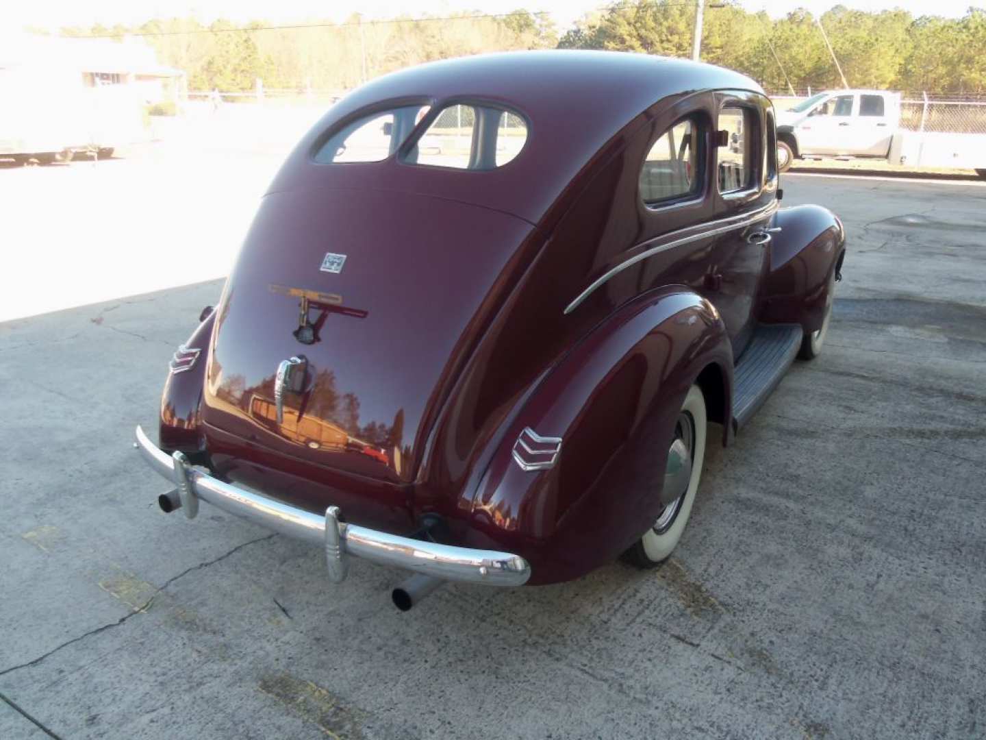 4th Image of a 1940 FORD DELUXE