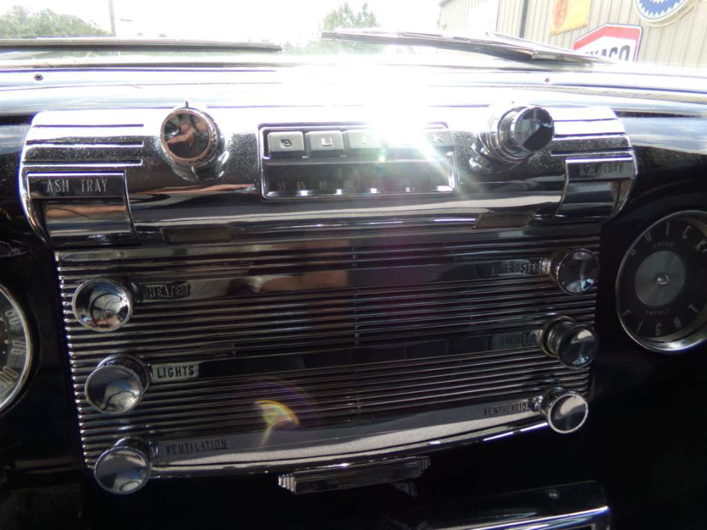 31st Image of a 1951 BUICK EIGHT SPECIAL