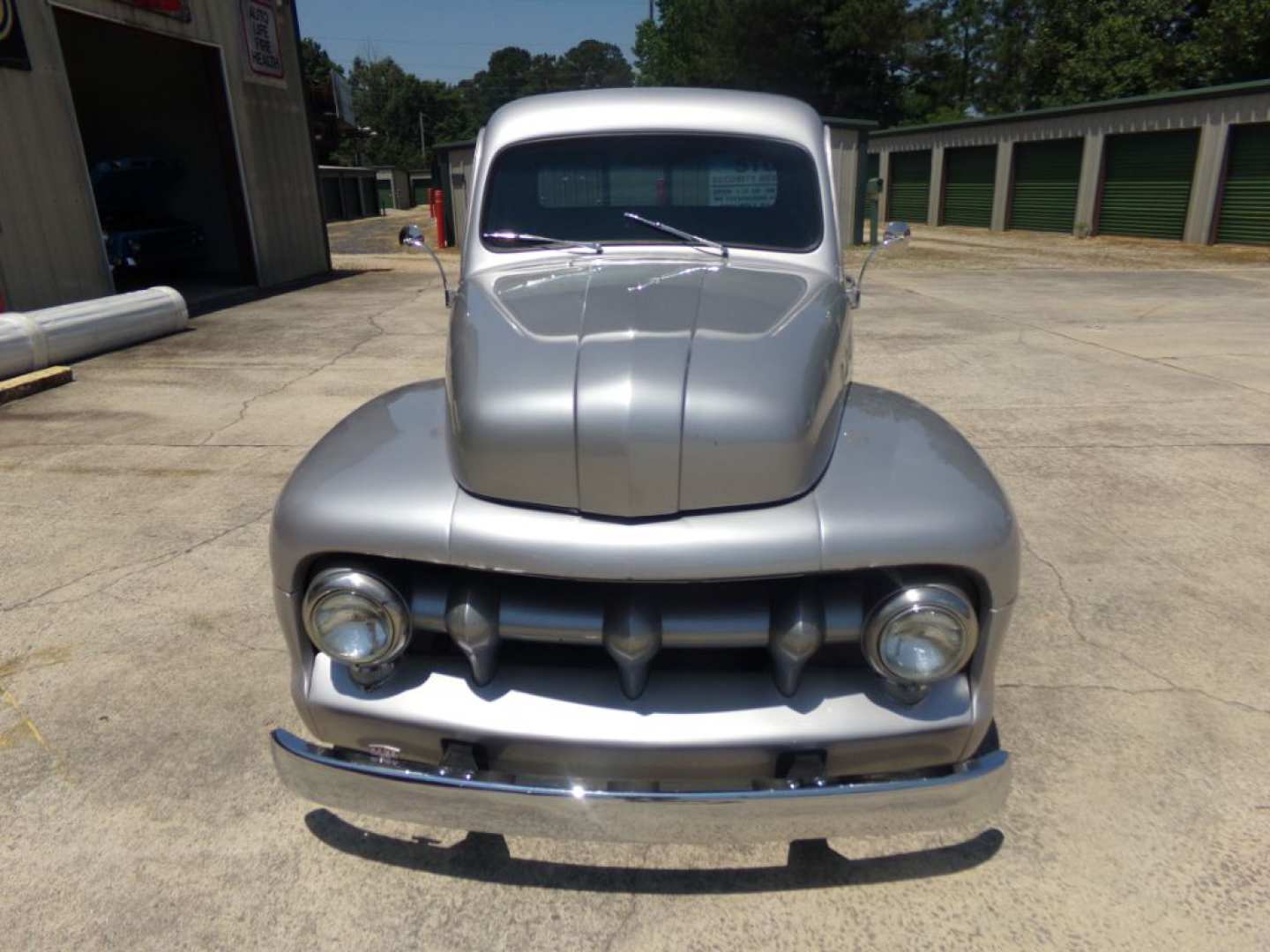 2nd Image of a 1951 FORD F-1
