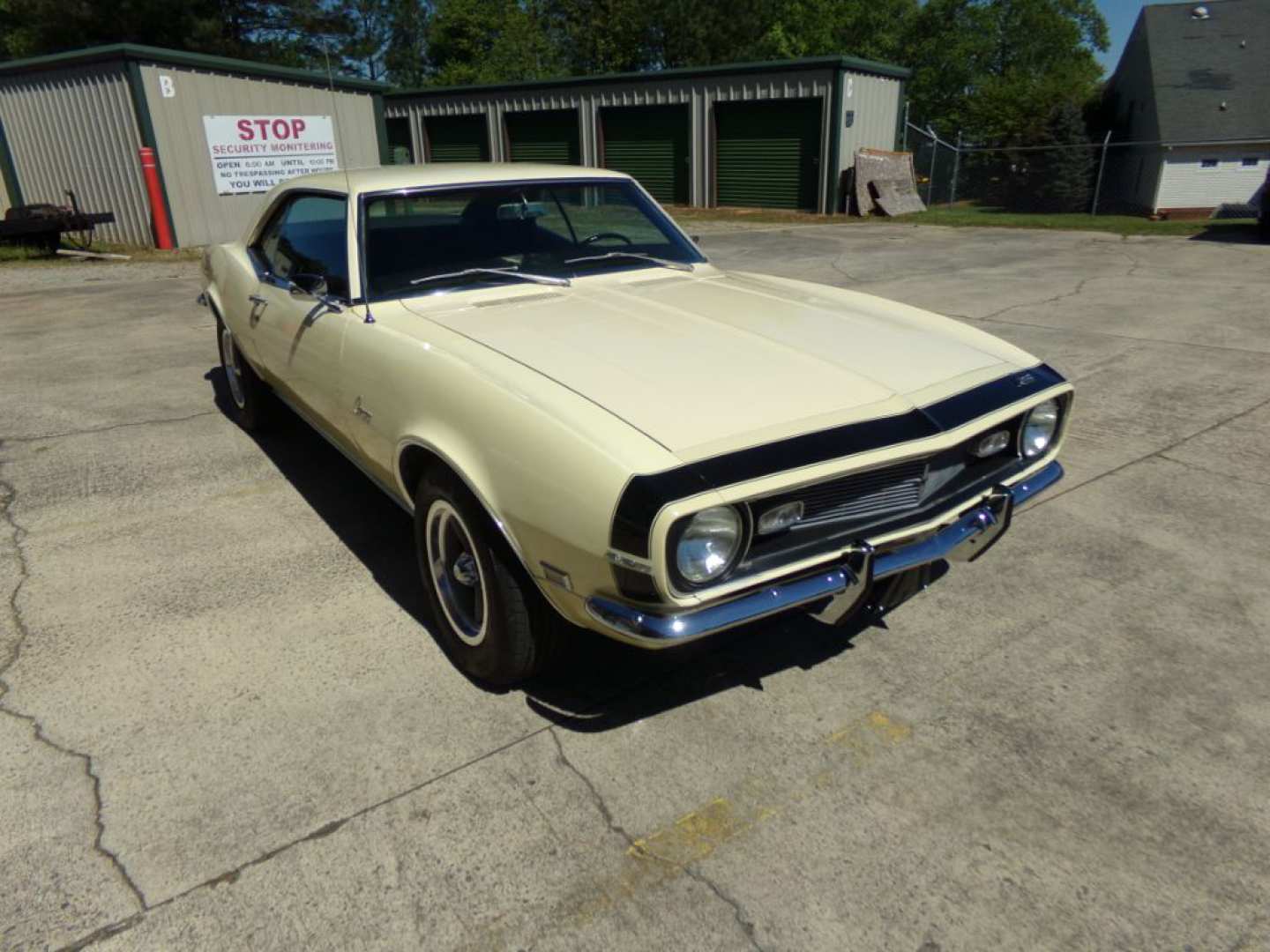 3rd Image of a 1968 CHEVROLET CAMARO