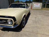 Image 10 of 36 of a 1968 CHEVROLET CAMARO