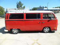 Image 5 of 31 of a 1970 VOLKSWAGEN CAMPER VAN