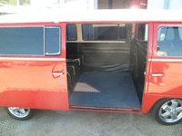 Image 11 of 31 of a 1970 VOLKSWAGEN CAMPER VAN