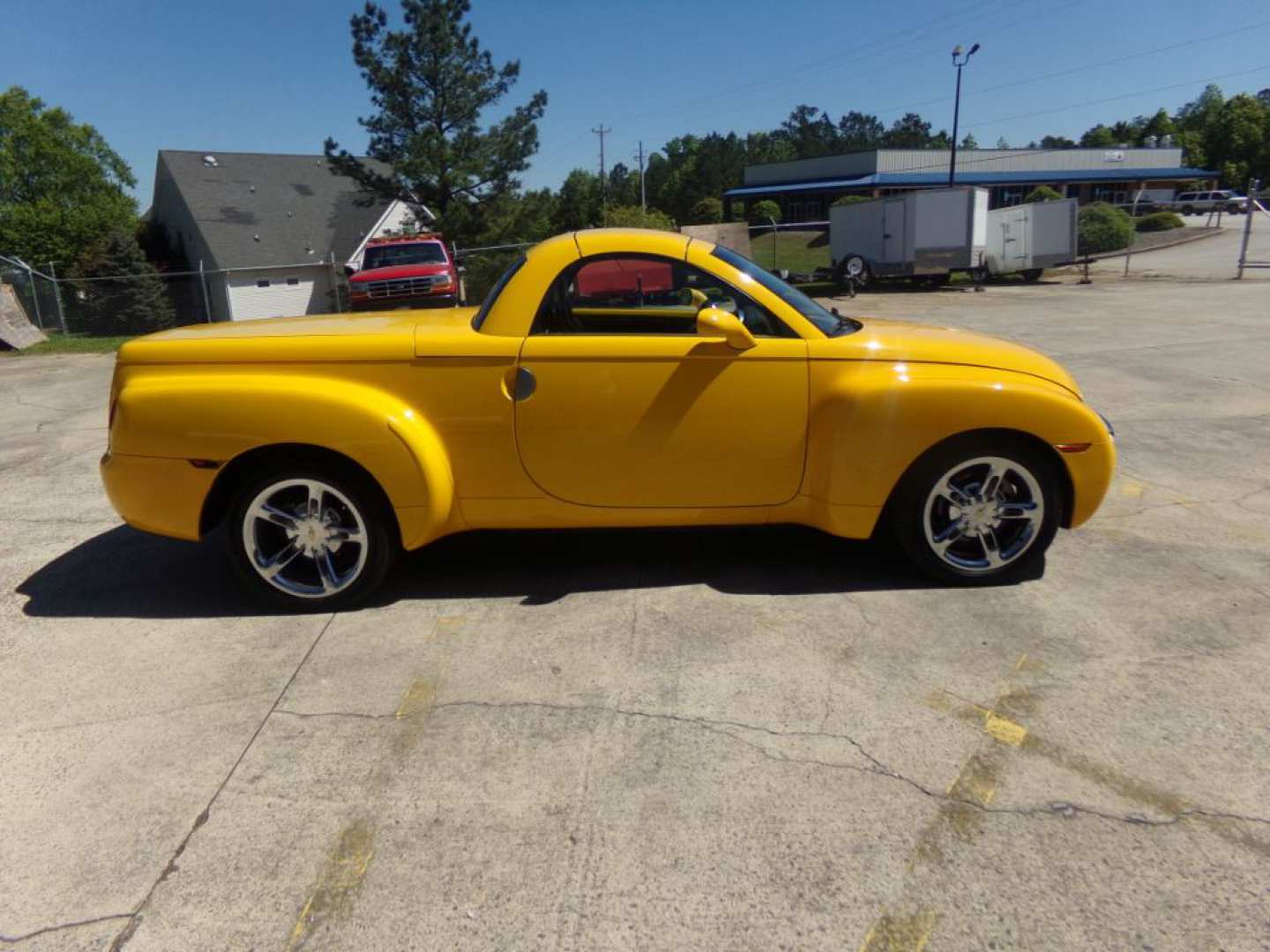 5th Image of a 2004 CHEVROLET SSR LS