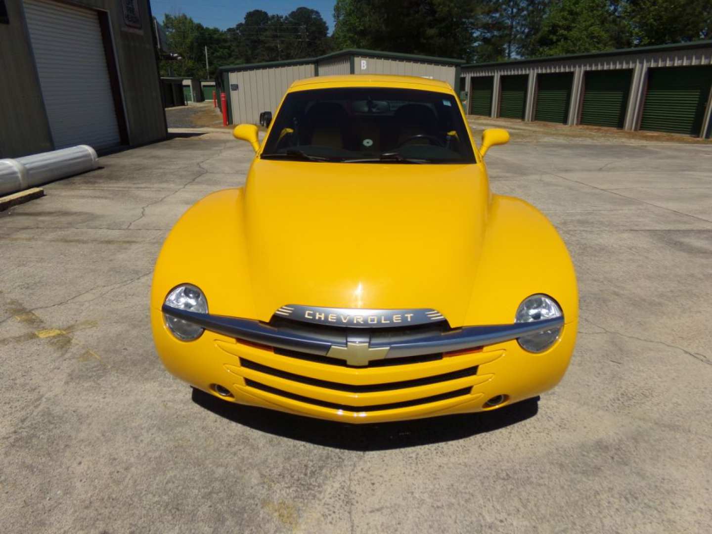 8th Image of a 2004 CHEVROLET SSR LS