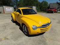 Image 1 of 23 of a 2004 CHEVROLET SSR LS