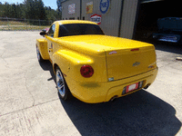 Image 4 of 23 of a 2004 CHEVROLET SSR LS