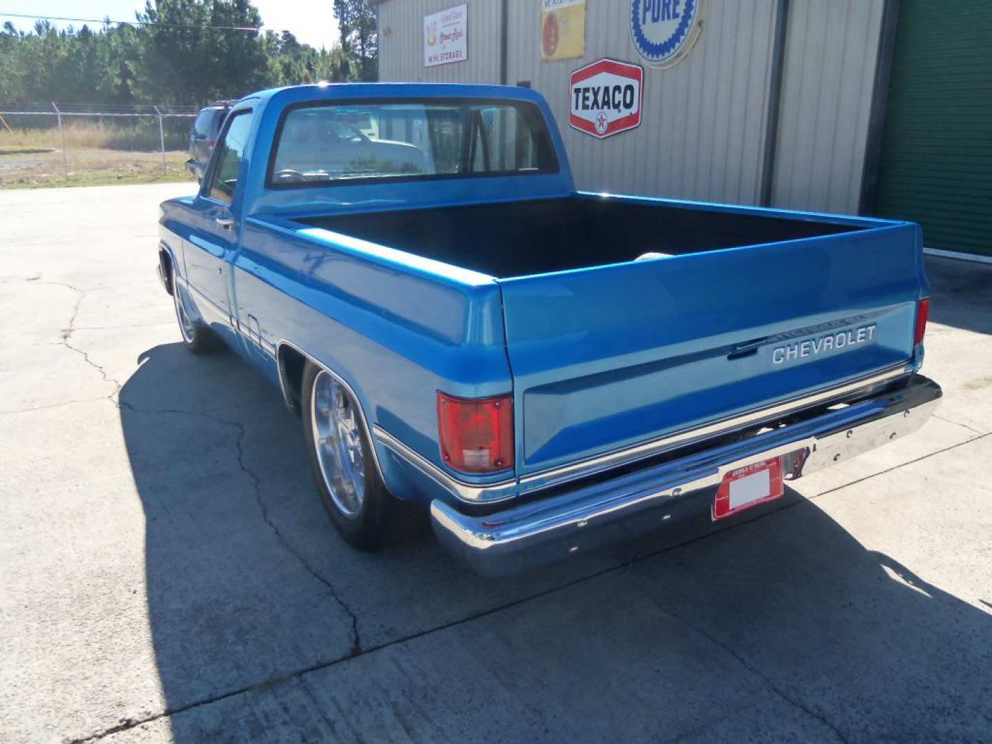 1st Image of a 1987 CHEVROLET R10