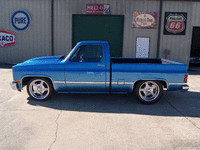 Image 8 of 23 of a 1987 CHEVROLET R10