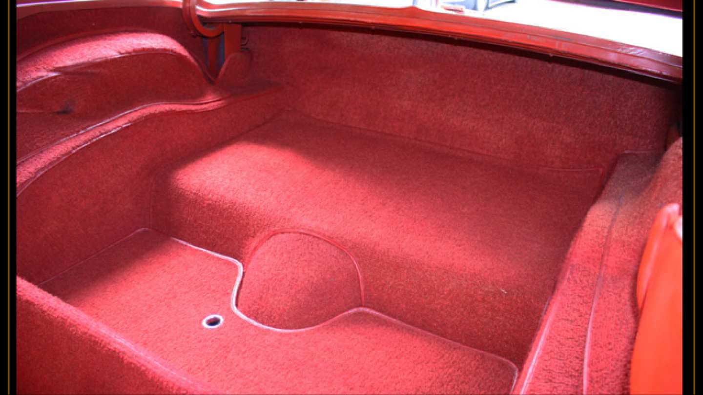 3rd Image of a 1964 CHEVROLET CORVETTE