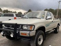 Image 2 of 8 of a 1994 TOYOTA PICKUP 1/2 TON SR5