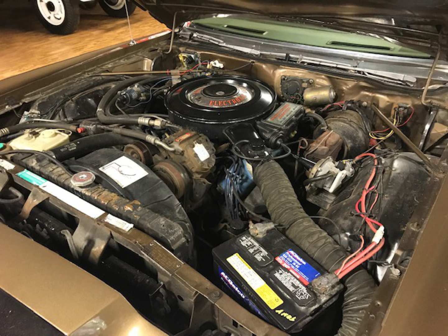 1st Image of a 1977 CHRYSLER NEWPORT