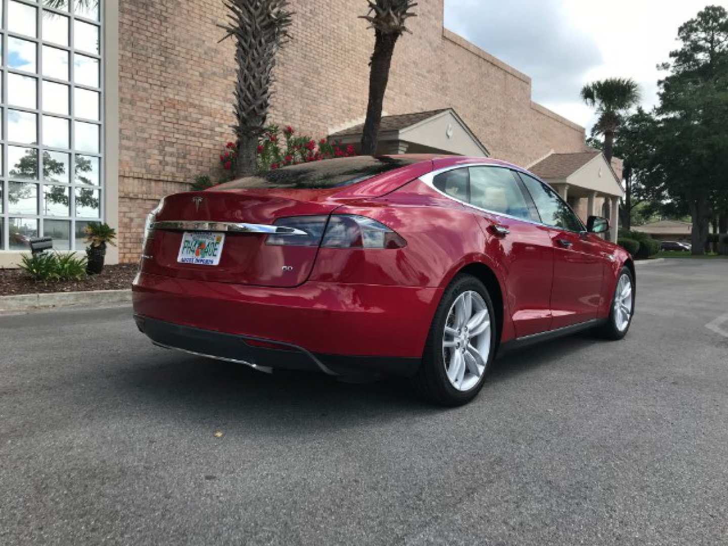 3rd Image of a 2014 TESLA S70