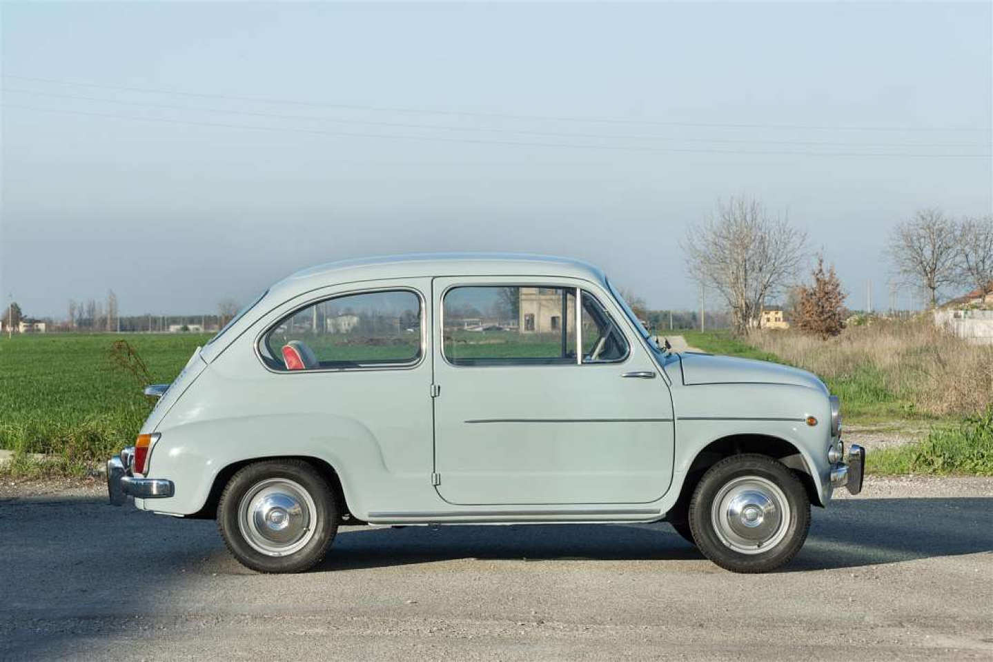 3rd Image of a 1963 FIAT 600D