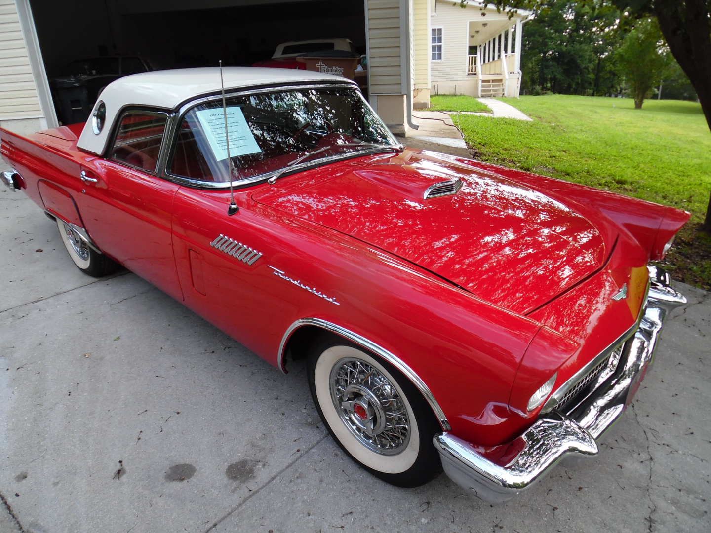 2nd Image of a 1957 FORD THUNDERBIRD