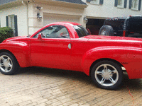 Image 3 of 4 of a 2004 CHEVROLET SSR