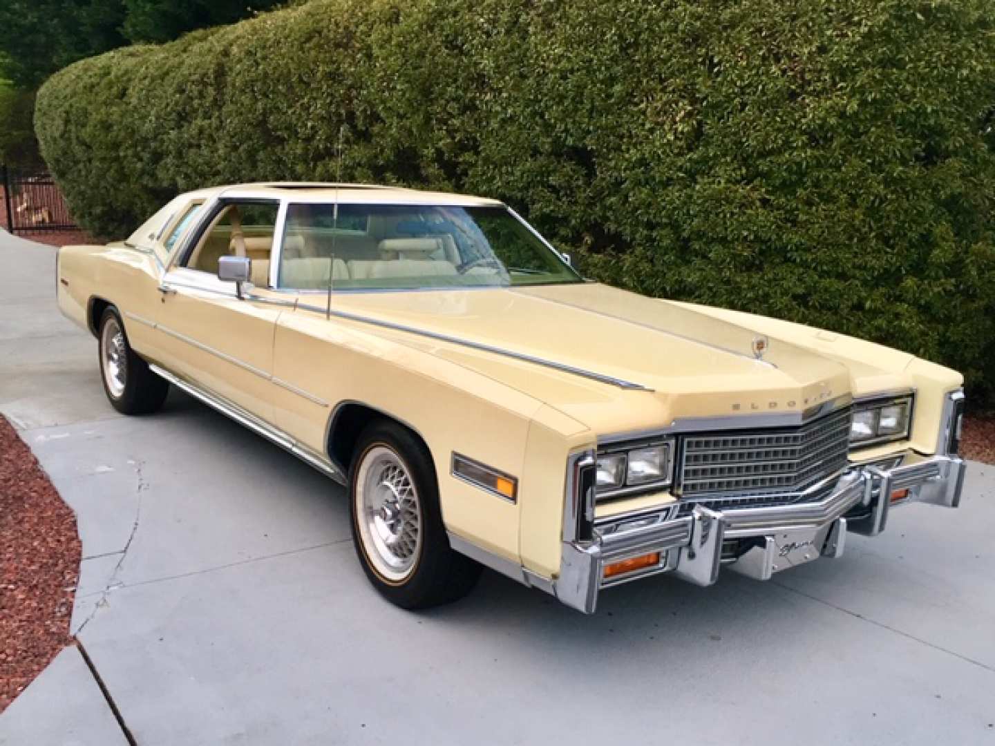 2nd Image of a 1978 CADILLAC ELDORADO BIARRITZ