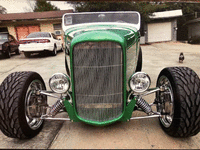 Image 3 of 7 of a 1932 FORD ROADSTER