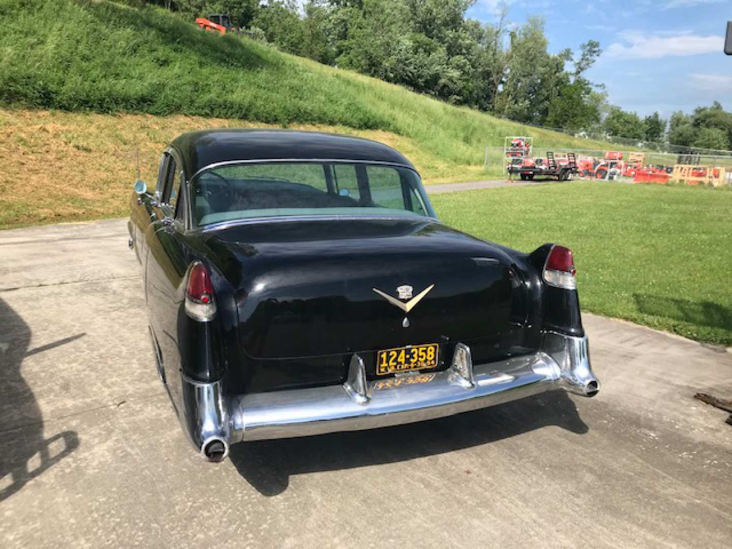 2nd Image of a 1954 CADILLAC SERIES 62