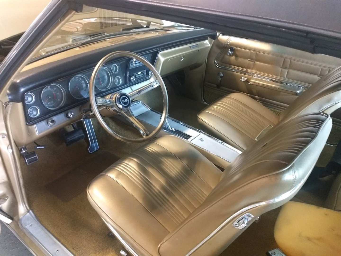 4th Image of a 1967 CHEVROLET IMPALA
