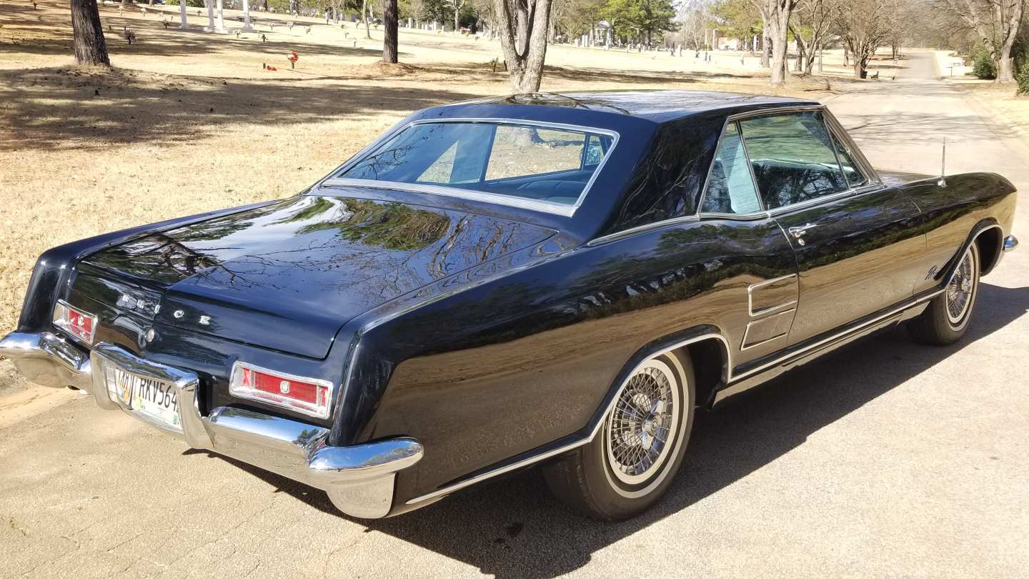 2nd Image of a 1963 BUICK RIVIERA