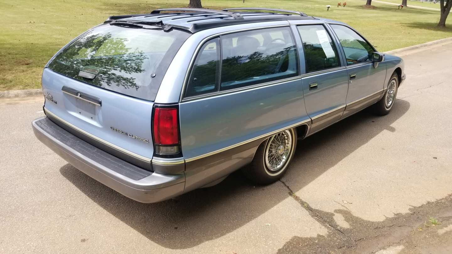 1st Image of a 1993 CHEVROLET CAPRICE CLASSIC
