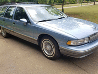 Image 3 of 5 of a 1993 CHEVROLET CAPRICE CLASSIC