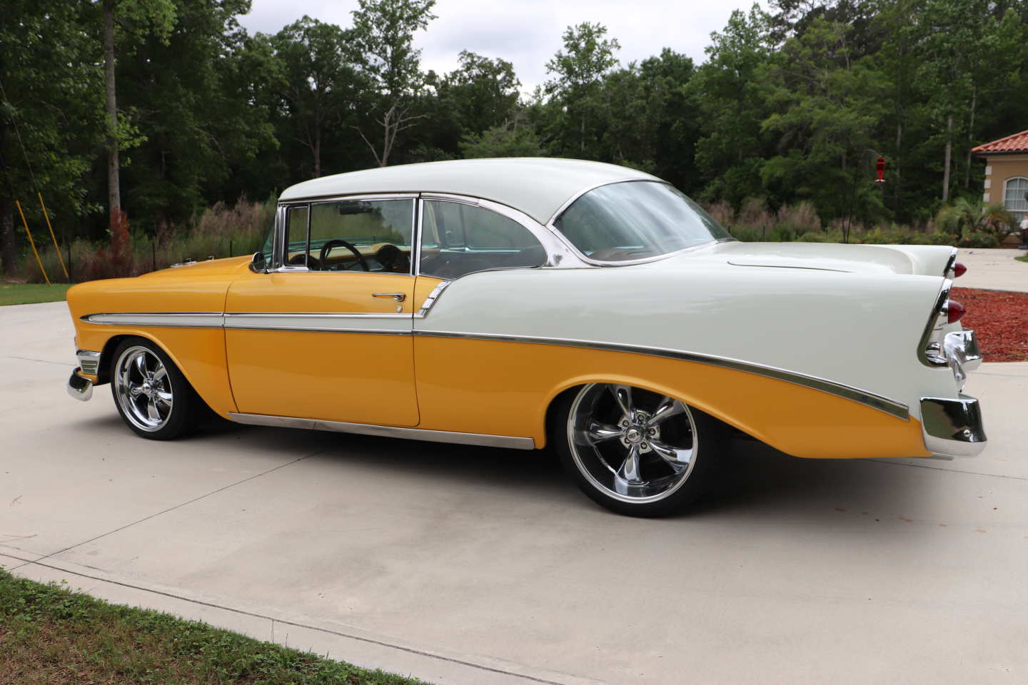 3rd Image of a 1956 CHEVROLET BELAIR