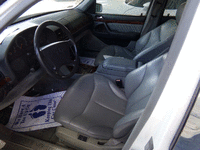 Image 5 of 6 of a 1996 MERCEDES-BENZ S-CLASS S420