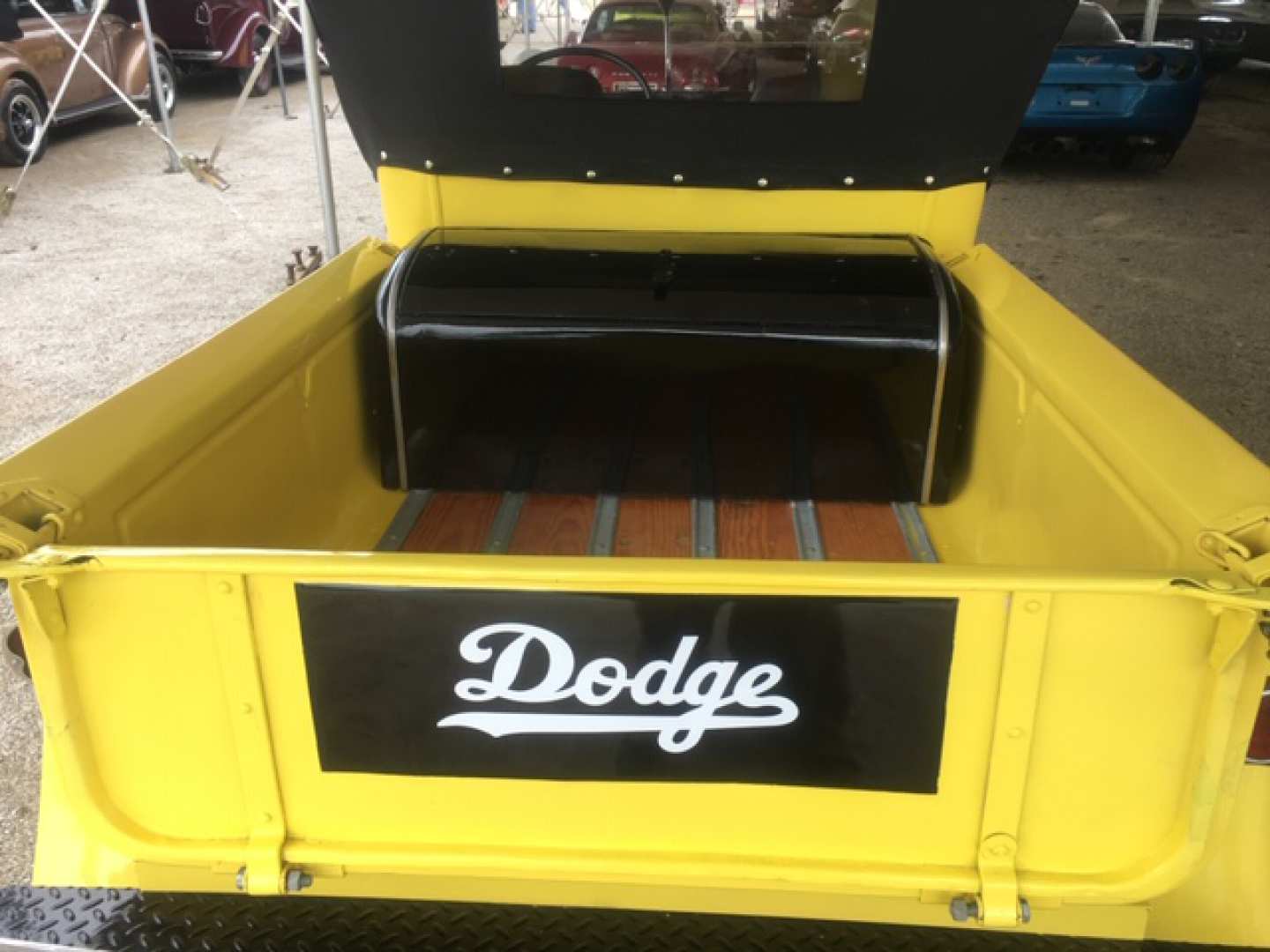 2nd Image of a 1928 DODGE ROADSTER