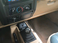 Image 9 of 14 of a 1999 JEEP WRANGLER SAHARA