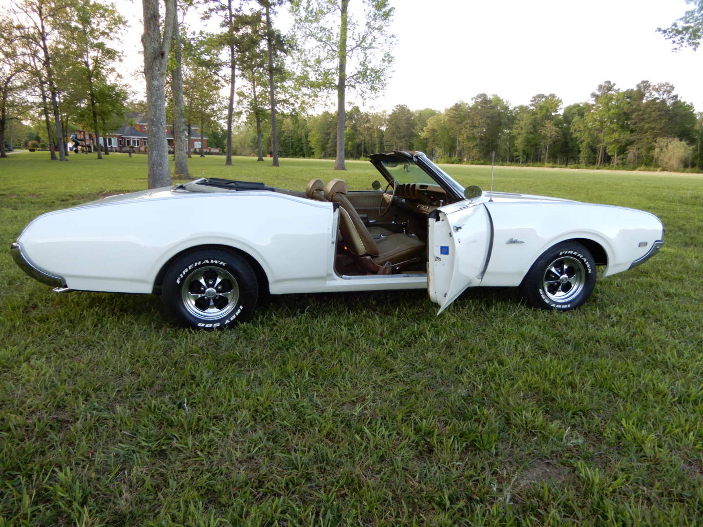 5th Image of a 1969 OLDSMOBILE CUTLASS