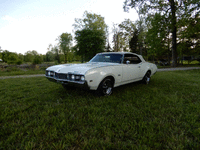 Image 1 of 8 of a 1969 OLDSMOBILE CUTLASS