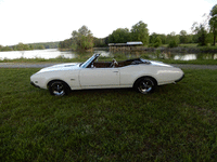 Image 3 of 8 of a 1969 OLDSMOBILE CUTLASS