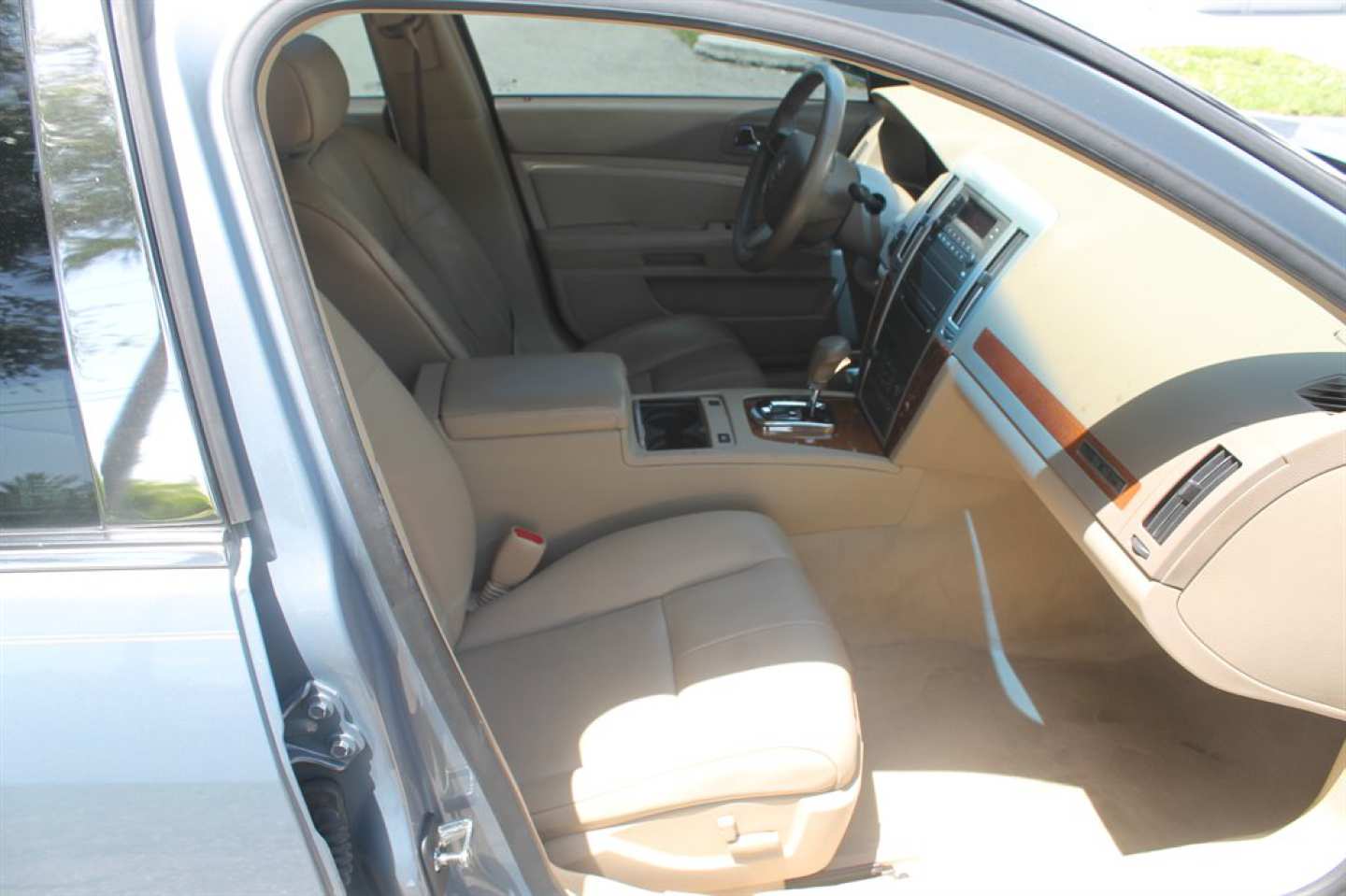 5th Image of a 2008 CADILLAC STS