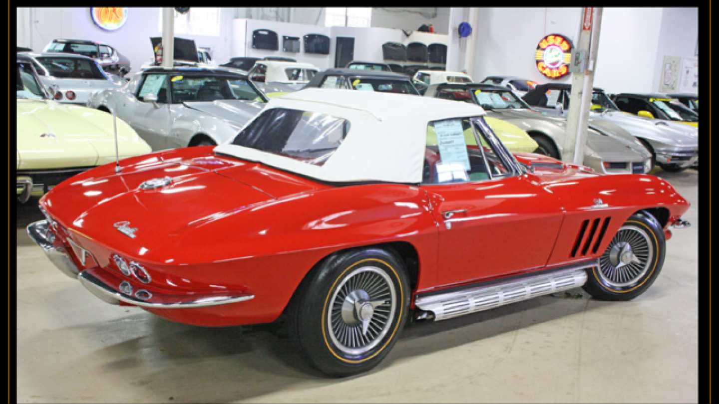 2nd Image of a 1965 CHEVROLET CORVETTE