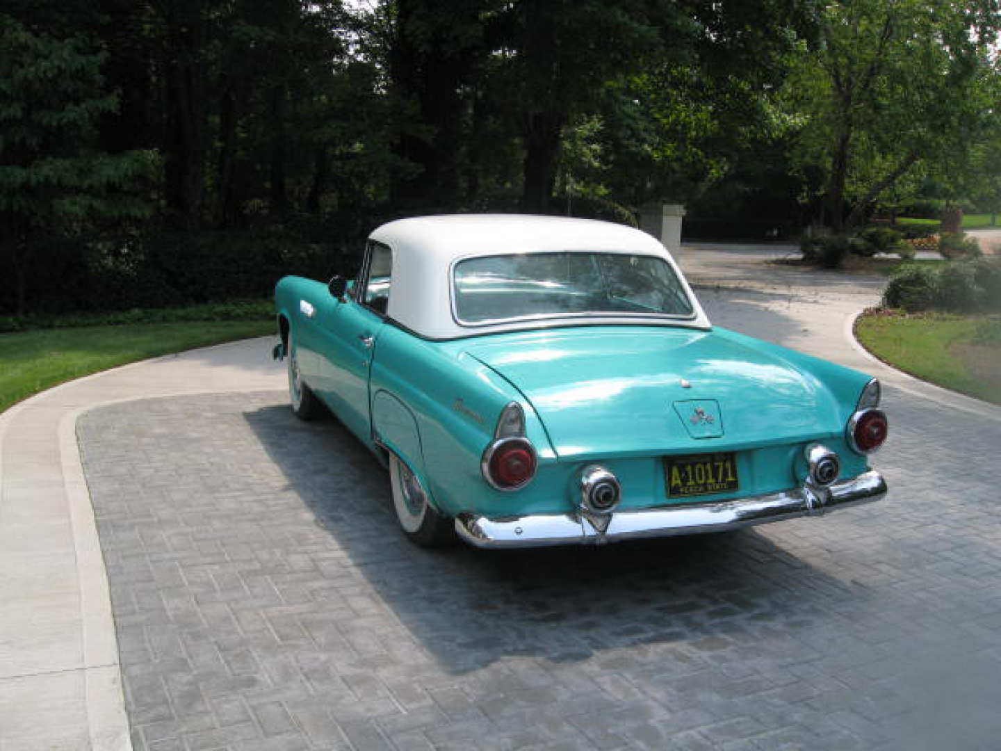 1st Image of a 1955 FORD THUNDERBIRD