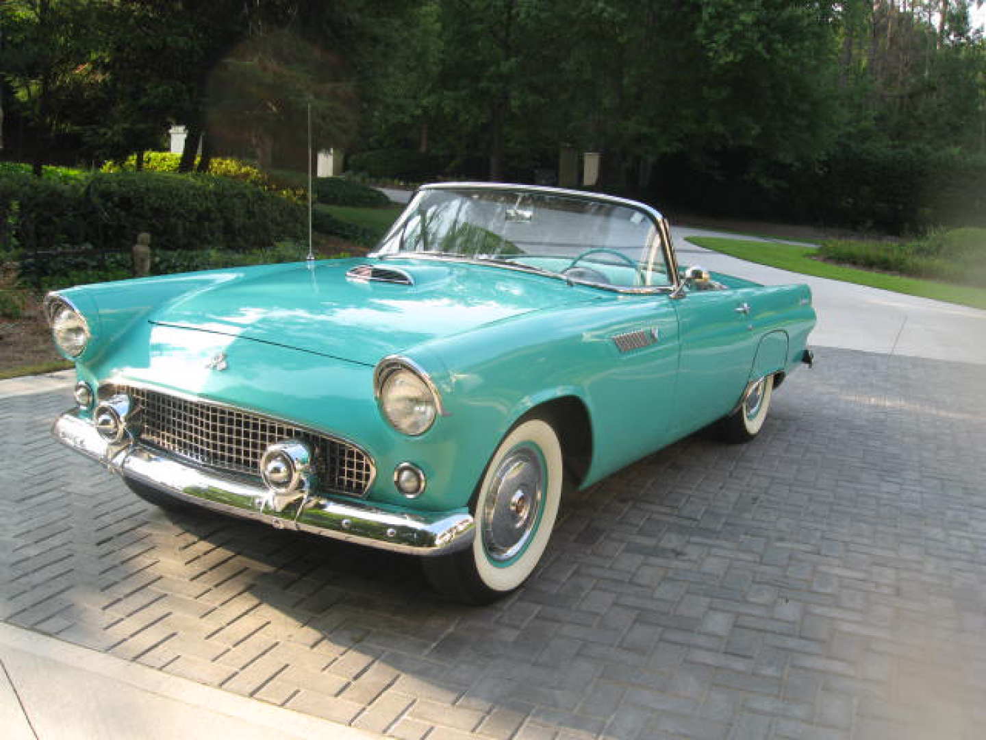 3rd Image of a 1955 FORD THUNDERBIRD